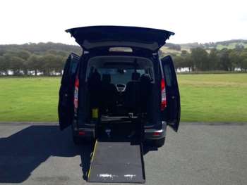 Used Ford Grand Tourneo Connect 2019 for sale - 74511835: Photo