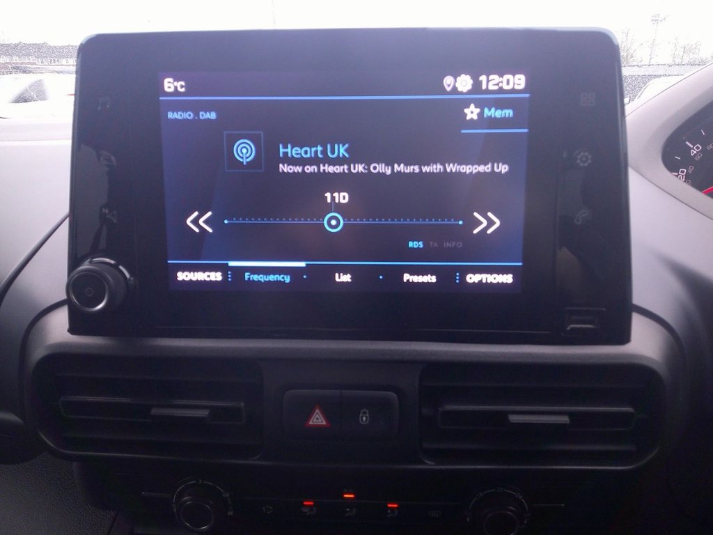 Used Peugeot Rifter 2020 for sale - 77408229: Photo 25