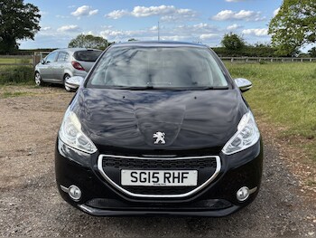 Used Peugeot 208 2015 for sale - 78545714: Photo
