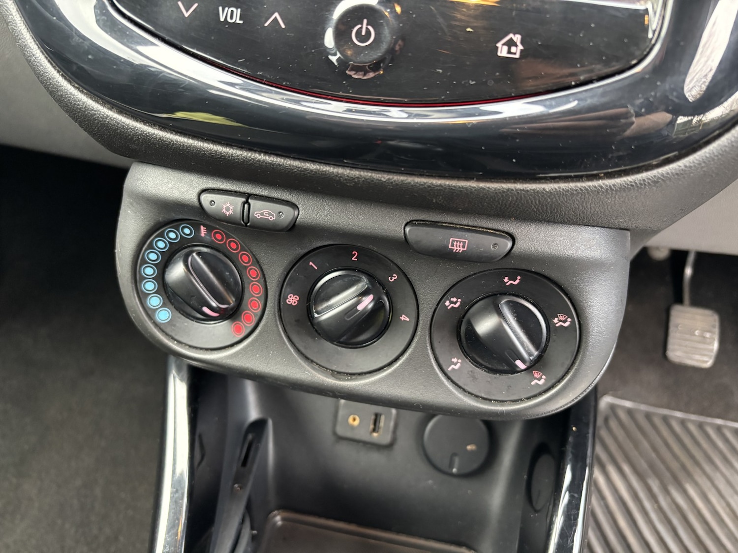 Used Vauxhall Corsa 2015 for sale - 76785092: Photo 29