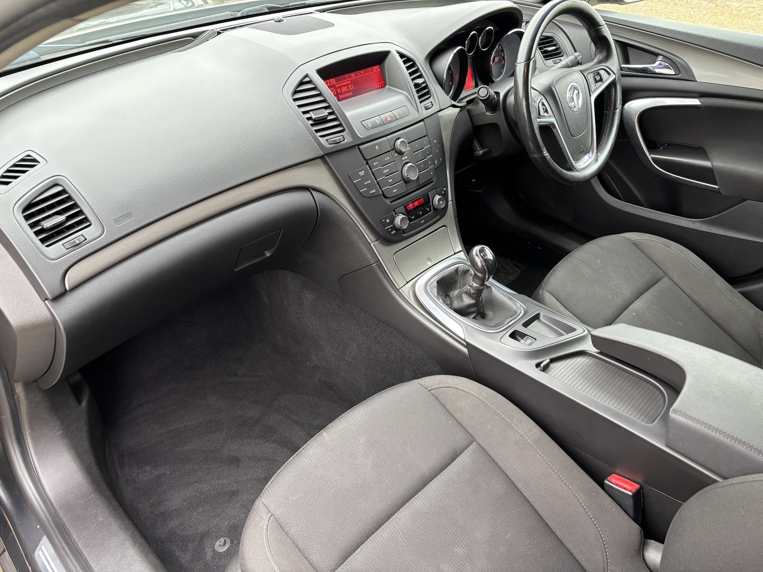 Used Vauxhall Insignia 2011 for sale - 77101377: Photo 2