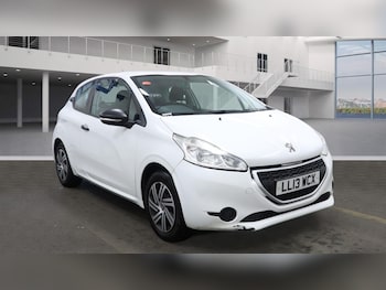 Used Peugeot 208 2013 for sale - 77836834: Photo