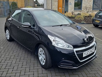 Used Peugeot 208 2016 for sale - 77807186: Photo