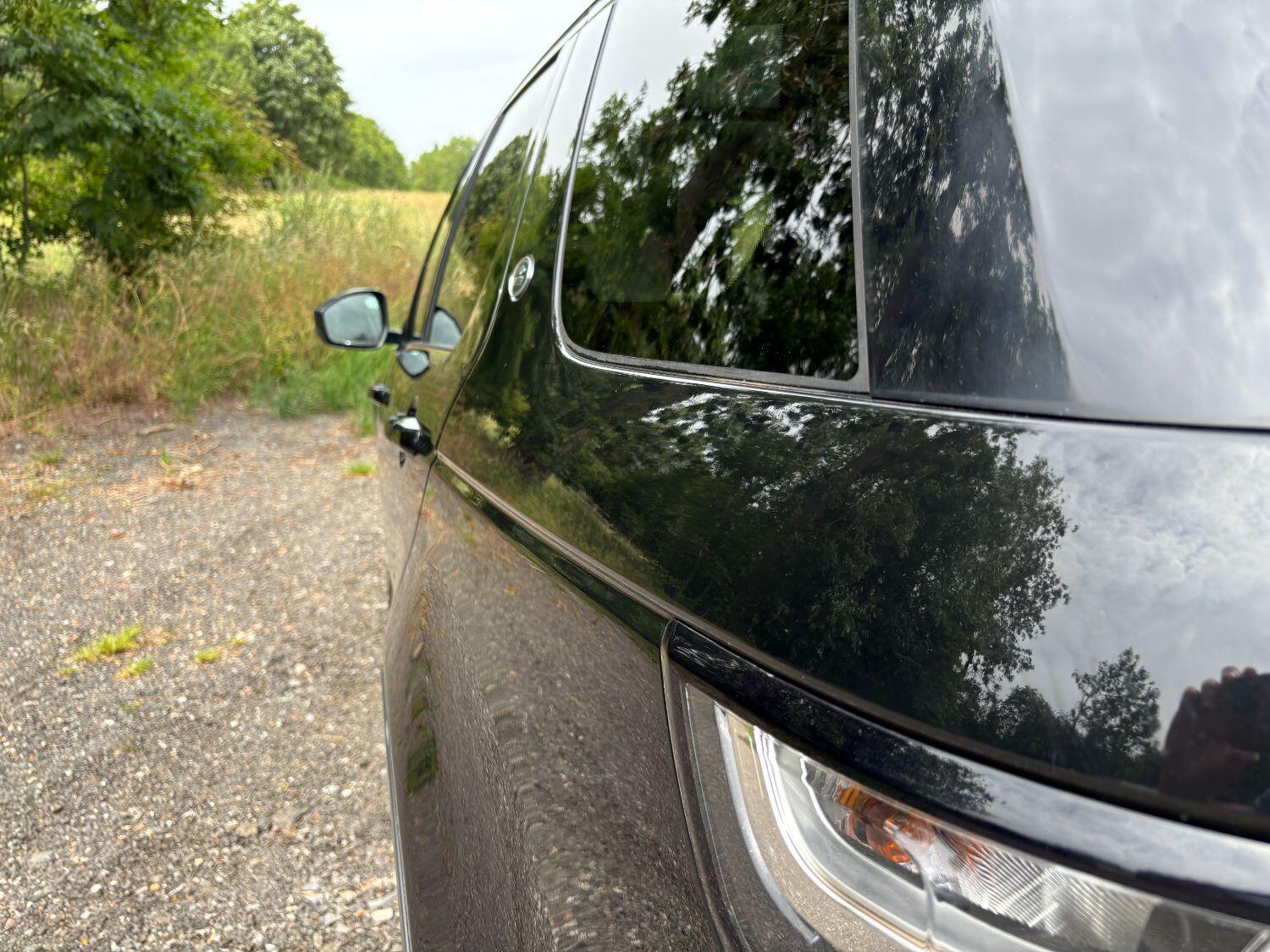 Used Land Rover Discovery Sport 2016 for sale - 76436375: Photo 18