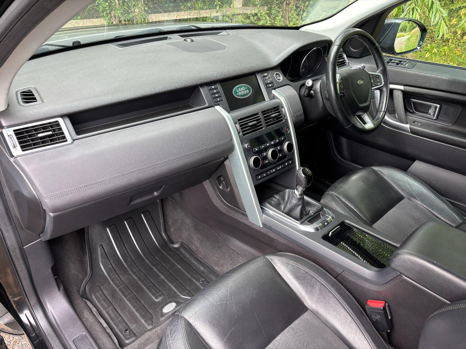 Used Land Rover Discovery Sport 2016 for sale - 76436375: Photo 2