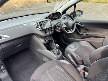 Used Peugeot 208 2013 for sale - 76063896: Photo