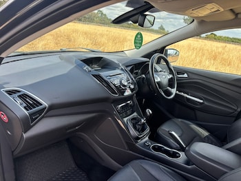 Used Ford Kuga 2015 for sale - 79105150: Photo