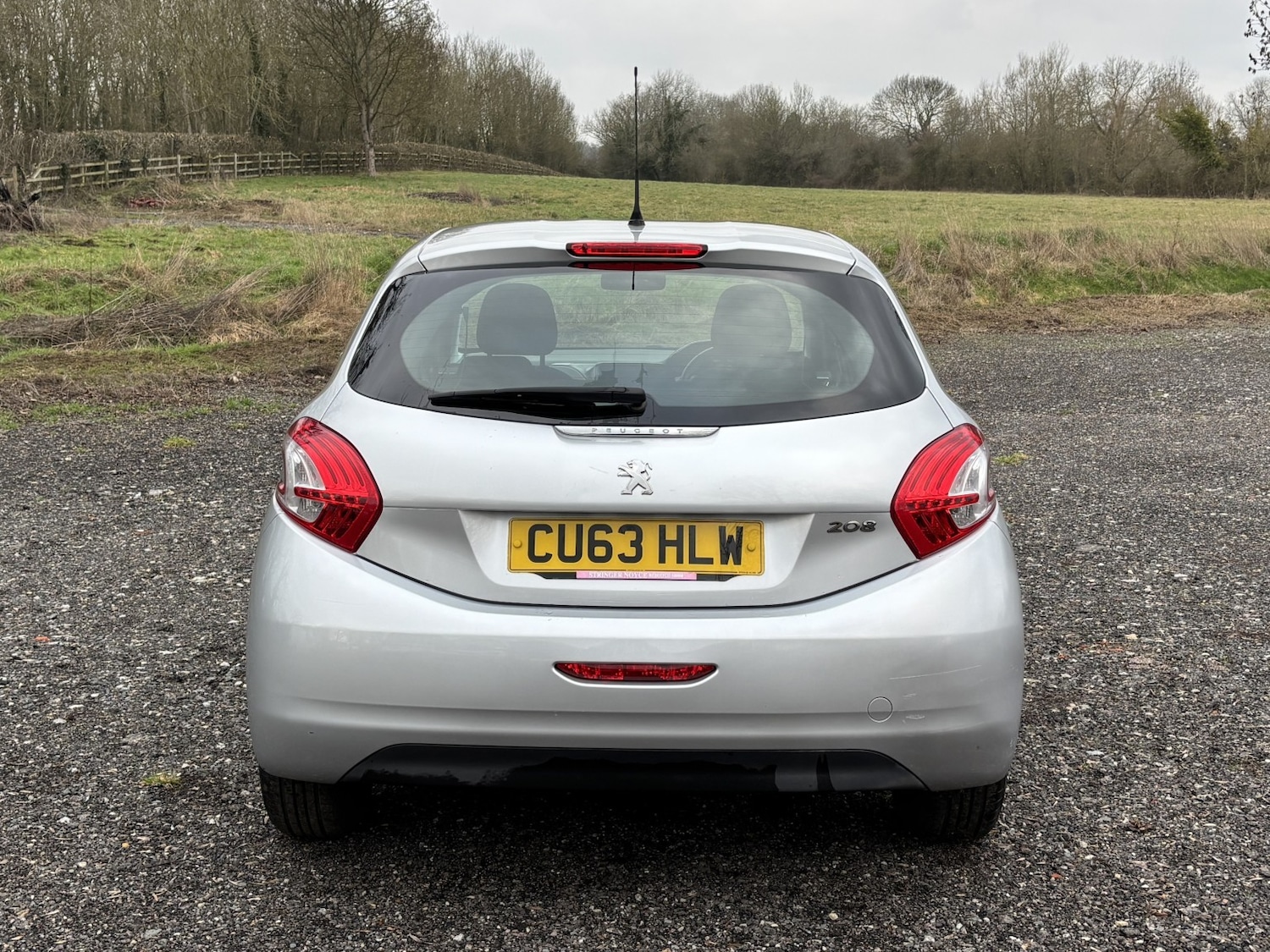 Used Peugeot 208 2013 for sale - 77548301: Photo 6