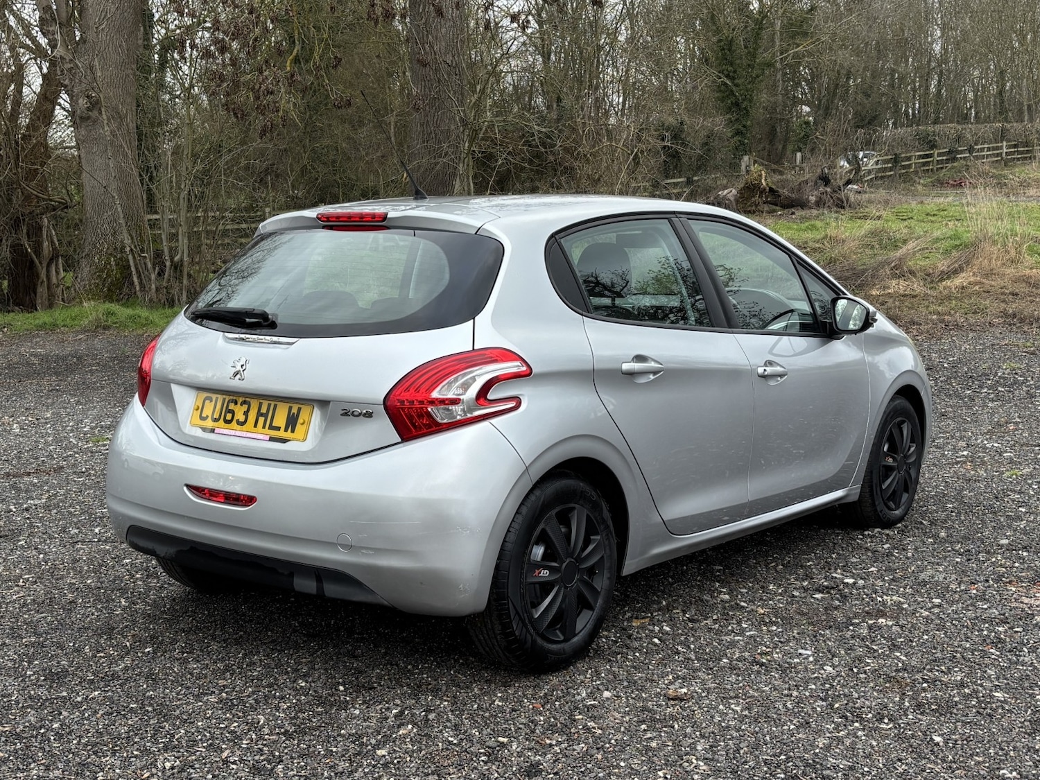 Used Peugeot 208 2013 for sale - 77548301: Photo 8