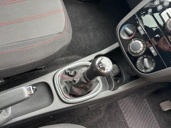 Used Vauxhall Corsa 2012 for sale - 76211940: Photo 26