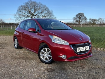 Used Peugeot 208 2014 for sale - 79668547: Photo