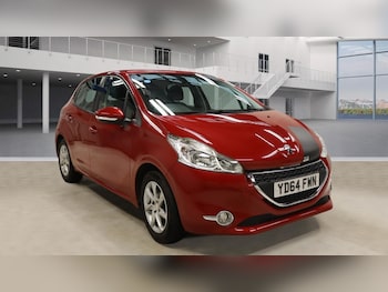 Used Peugeot 208 2014 for sale - 77758990: Photo