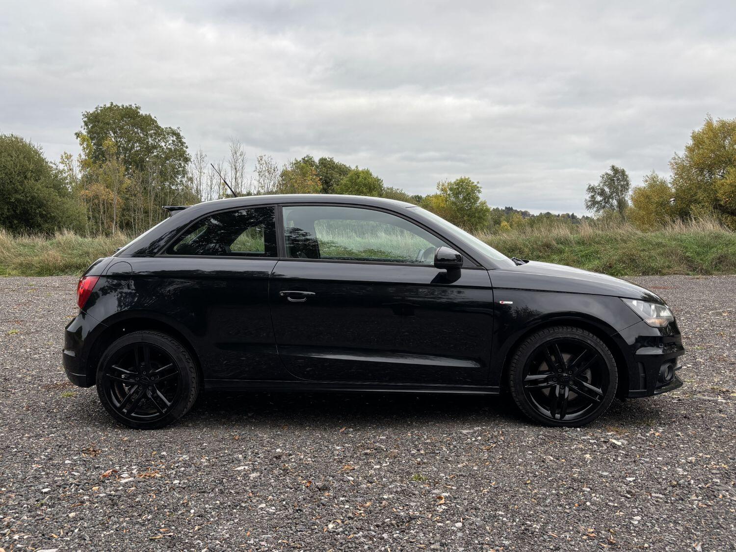 Used Audi A1 2011 for sale - 76198303: Photo 10