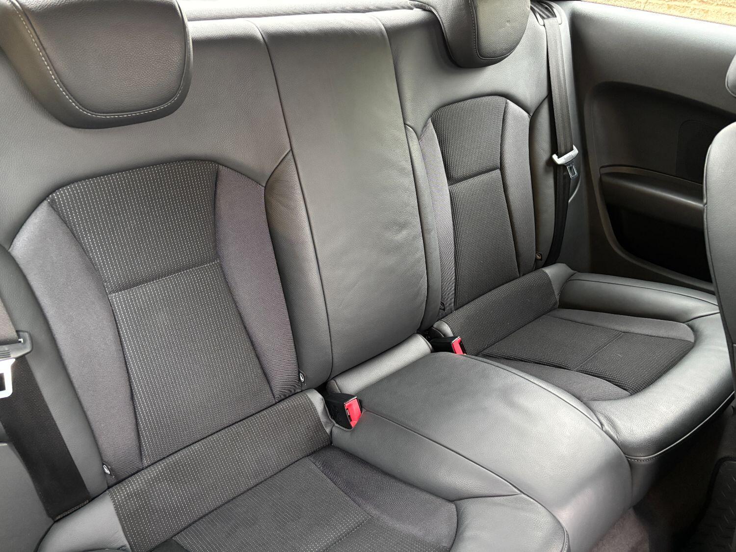Used Audi A1 2011 for sale - 76198303: Photo 4