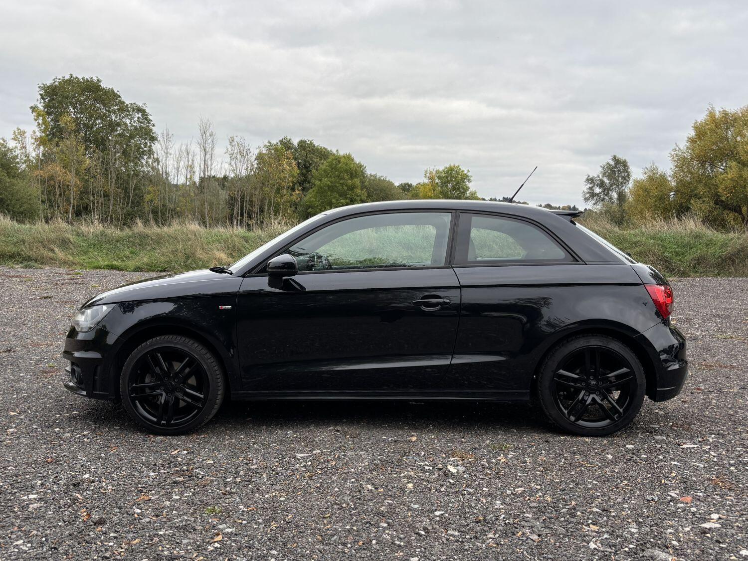 Used Audi A1 2011 for sale - 76198303: Photo 8