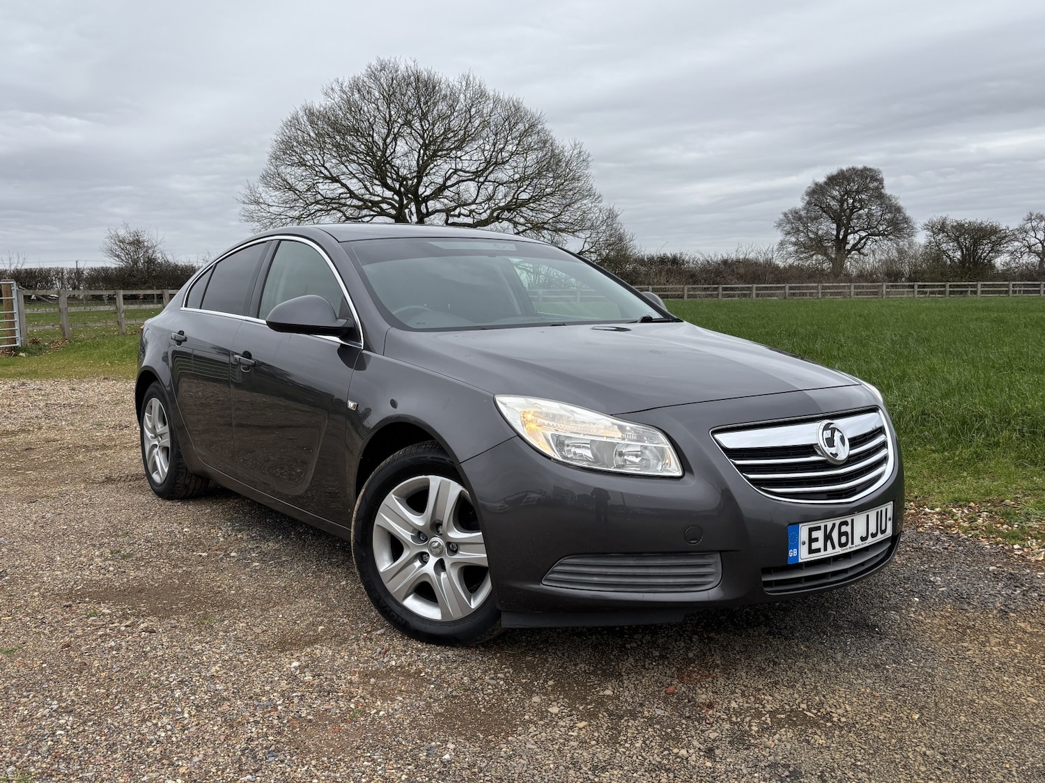 Used Vauxhall Insignia 2011 for sale - 78197938: Photo 1