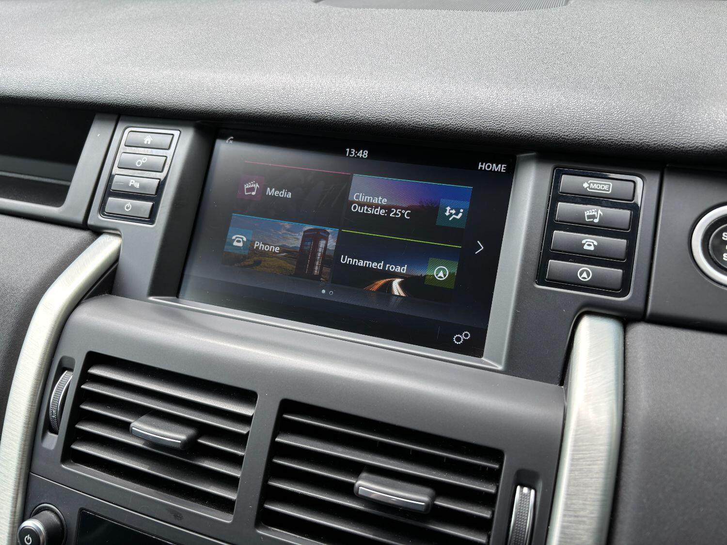 Used Land Rover Discovery Sport 2016 for sale - 76793185: Photo 26