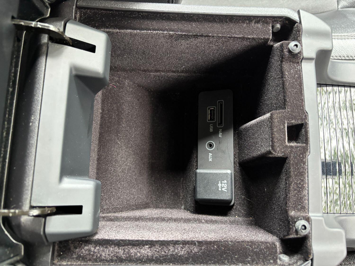 Used Land Rover Discovery Sport 2016 for sale - 76793185: Photo 38