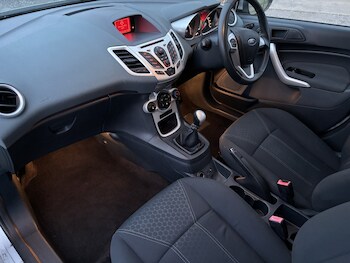 Used Ford Fiesta 2011 for sale - 77101376: Photo