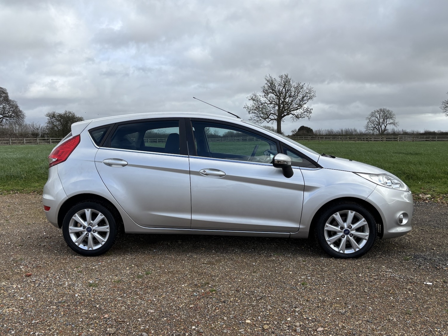 Used Ford Fiesta 2011 for sale - 77101376: Photo 9