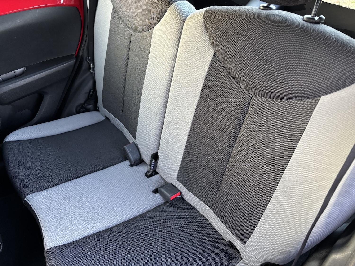 Used Toyota AYGO 2014 for sale - 77201250: Photo 24