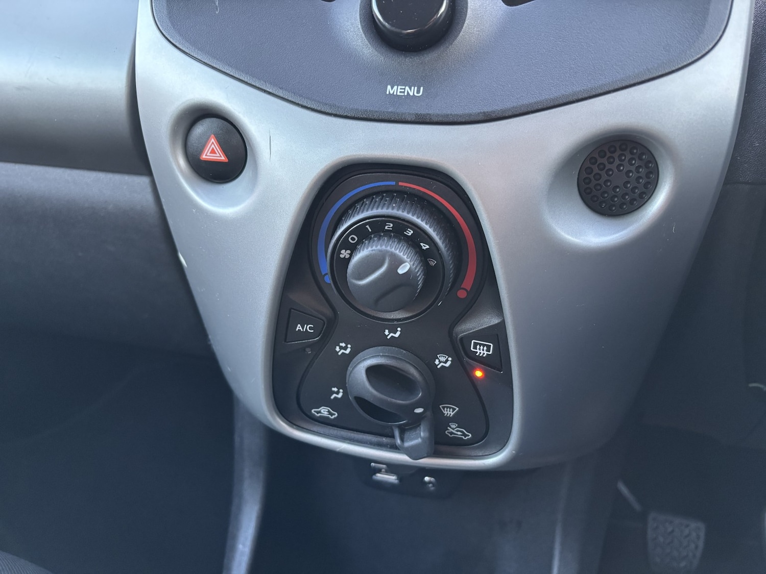 Used Toyota AYGO 2014 for sale - 77201250: Photo 30