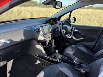 Used Peugeot 2008 2016 for sale - 79725178: Photo