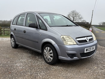 2009 - 1.4 i 16v Life 5-Door