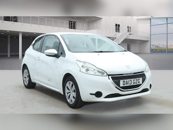 Used Peugeot 208 2013 for sale - 78360163: Photo