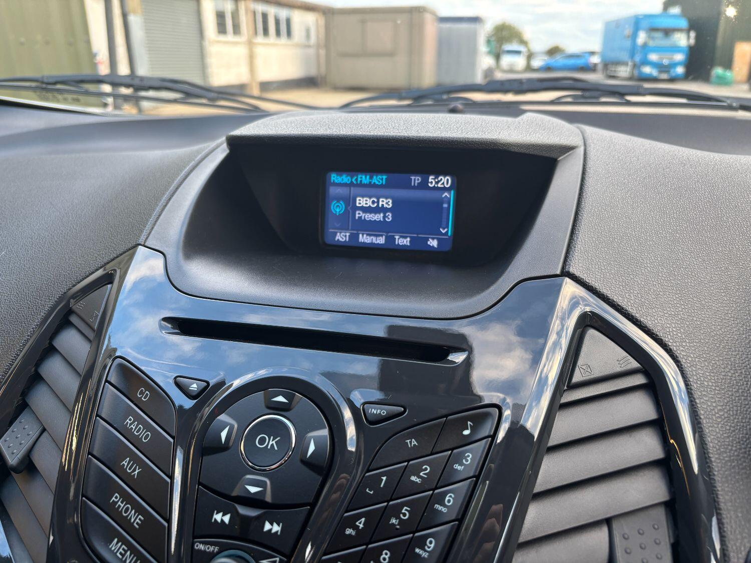 Used Ford Ecosport 2016 for sale - 76211757: Photo 27