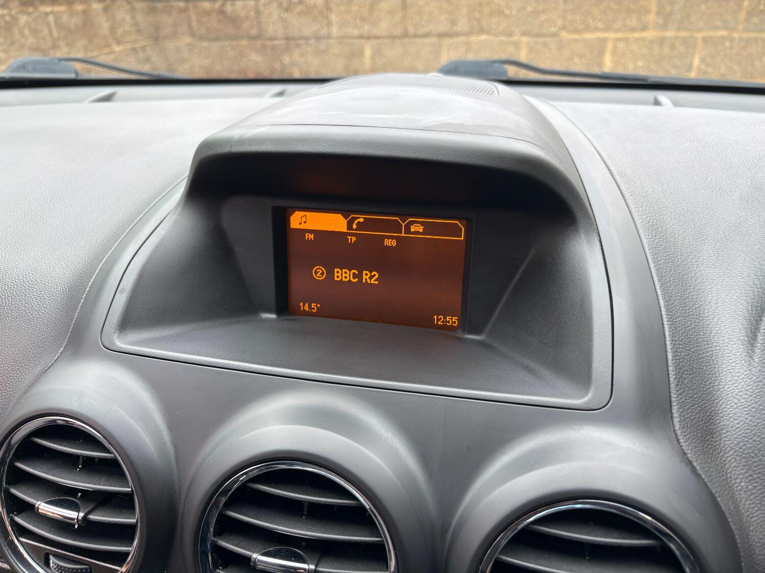 Used Vauxhall Antara 2013 for sale - 76107381: Photo 28