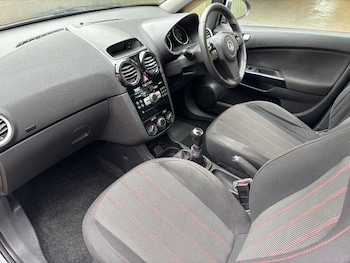 Used Vauxhall Corsa 2013 for sale - 76211748: Photo 2