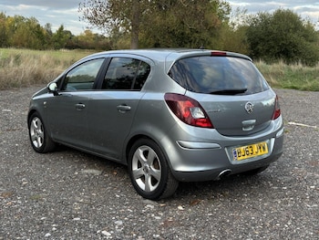 Used Vauxhall Corsa 2013 for sale - 76211748: Photo 3