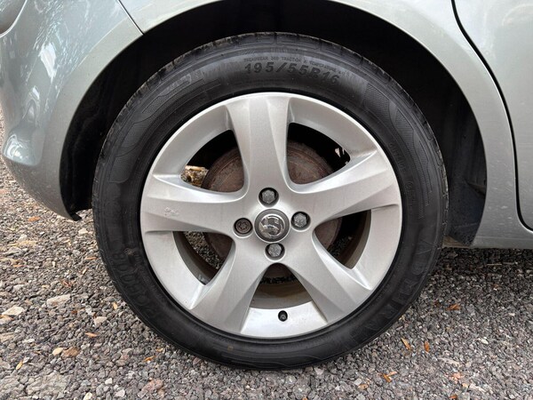 Used Vauxhall Corsa 2013 for sale - 76211748: Photo 5