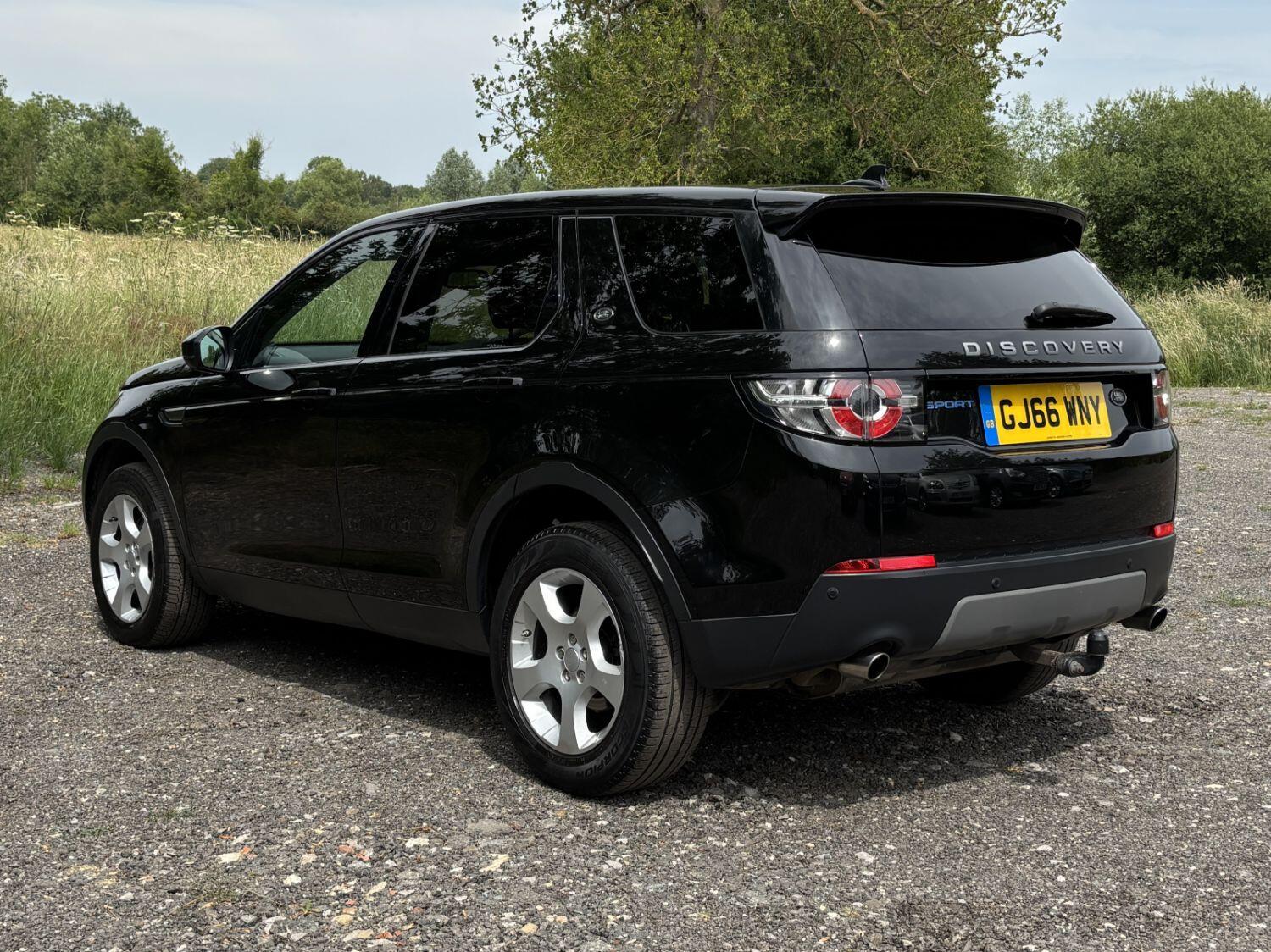 Used Land Rover Discovery Sport 2016 for sale - 77555053: Photo 3