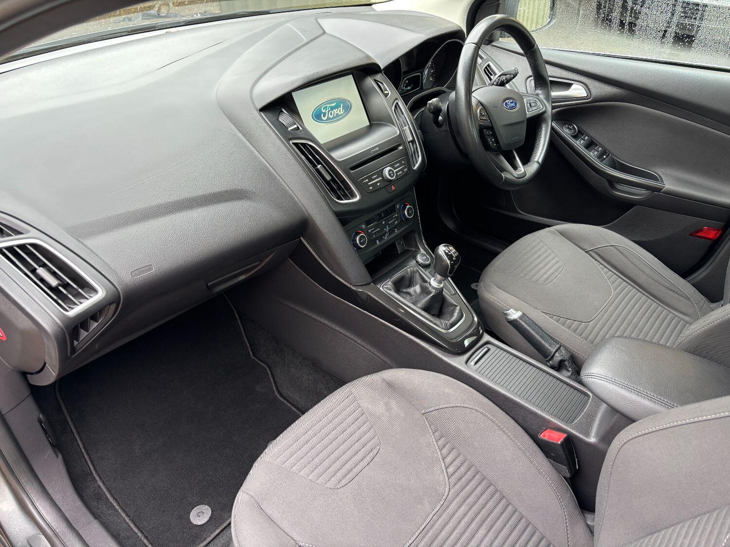 Used Ford Focus 2016 for sale - 76242916: Photo 2