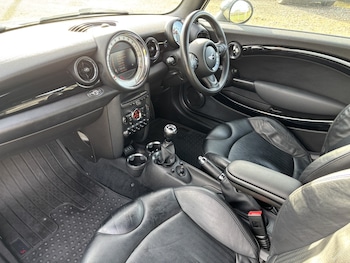 Used MINI Convertible 2012 for sale - 77357286: Photo