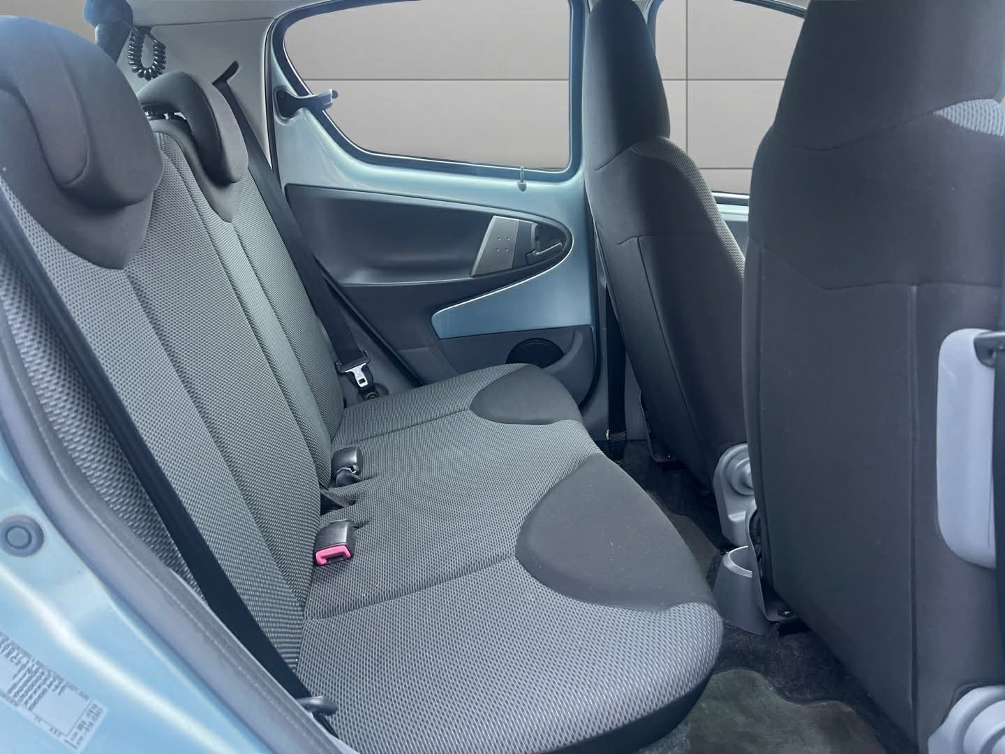 Used Toyota AYGO 2005 for sale - 77137750: Photo 10