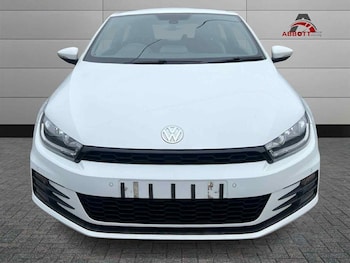 Used Volkswagen Scirocco 2015 for sale - 76170921: Photo