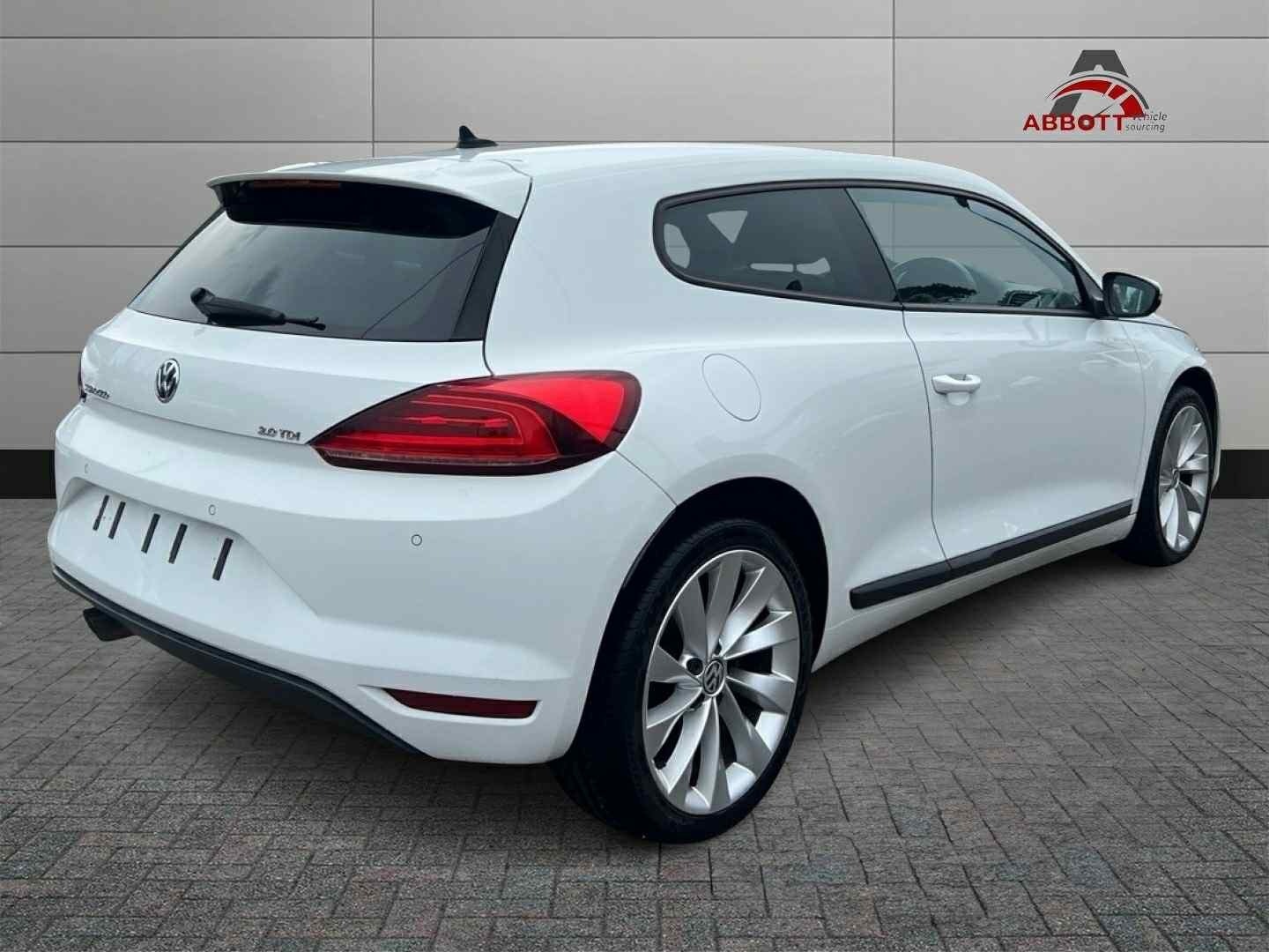 Used Volkswagen Scirocco 2015 for sale - 76170921: Photo 6