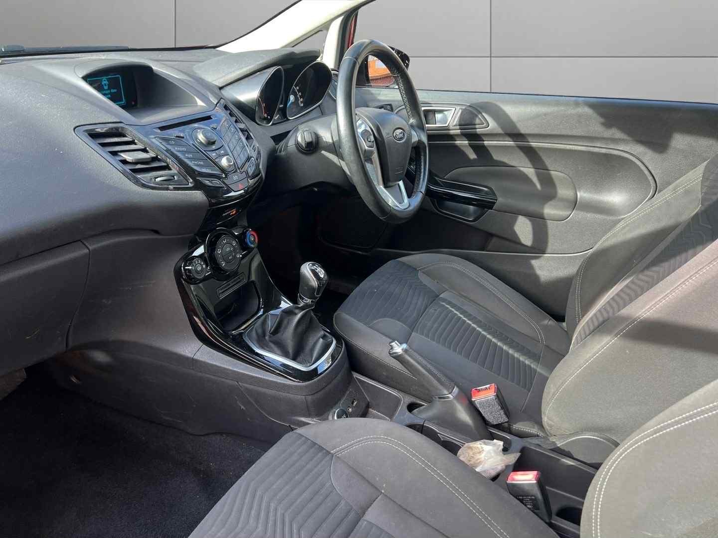 Used Ford Fiesta 2013 for sale - 76437055: Photo 11