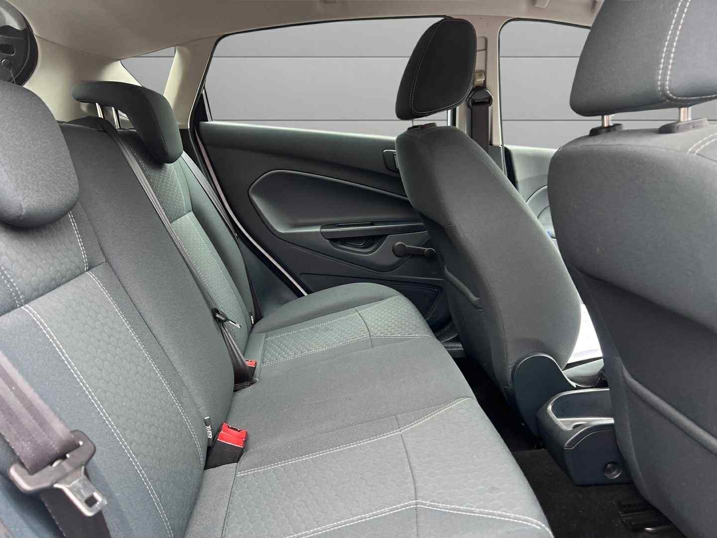 Used Ford Fiesta 2010 for sale - 75751032: Photo 10