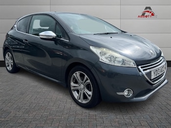 Used Peugeot 208 2013 for sale - 79327266: Photo