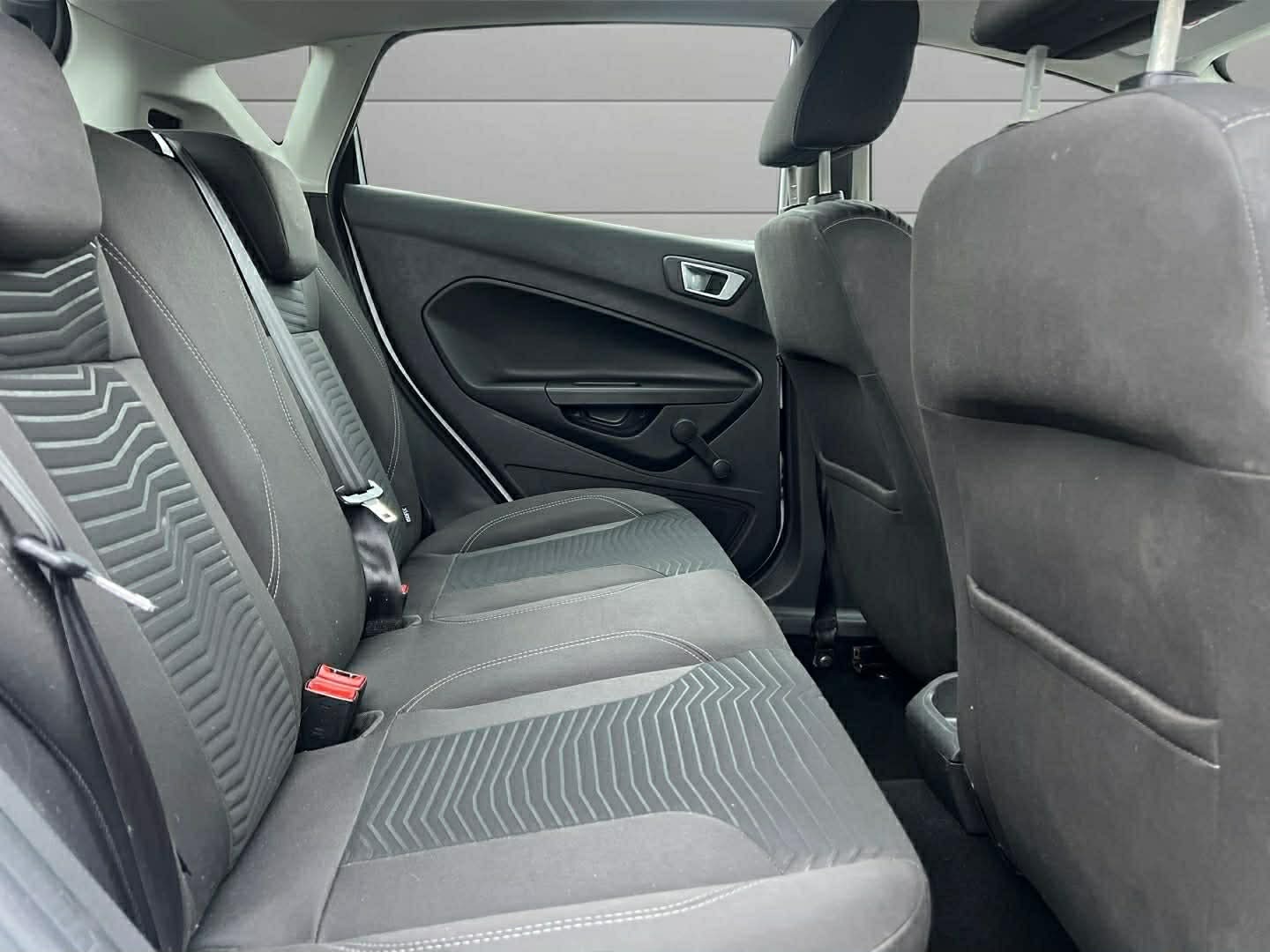 Used Ford Fiesta 2014 for sale - 78022685: Photo 9