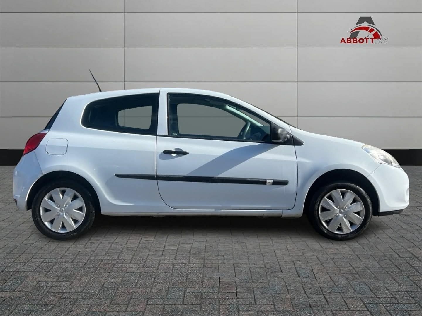 Used Renault Clio 2010 for sale - 77891767: Photo 8