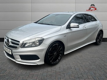 Used Mercedes-Benz A-Class 2014 for sale - 76864258: Photo