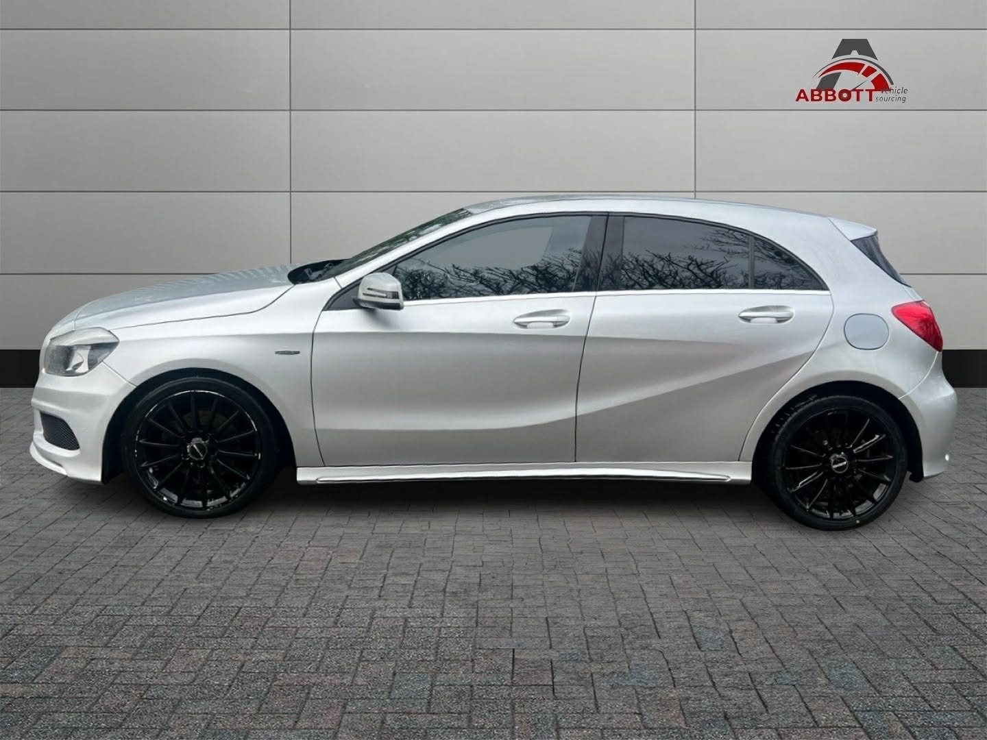 Used Mercedes-Benz A-Class 2014 for sale - 76864258: Photo 2