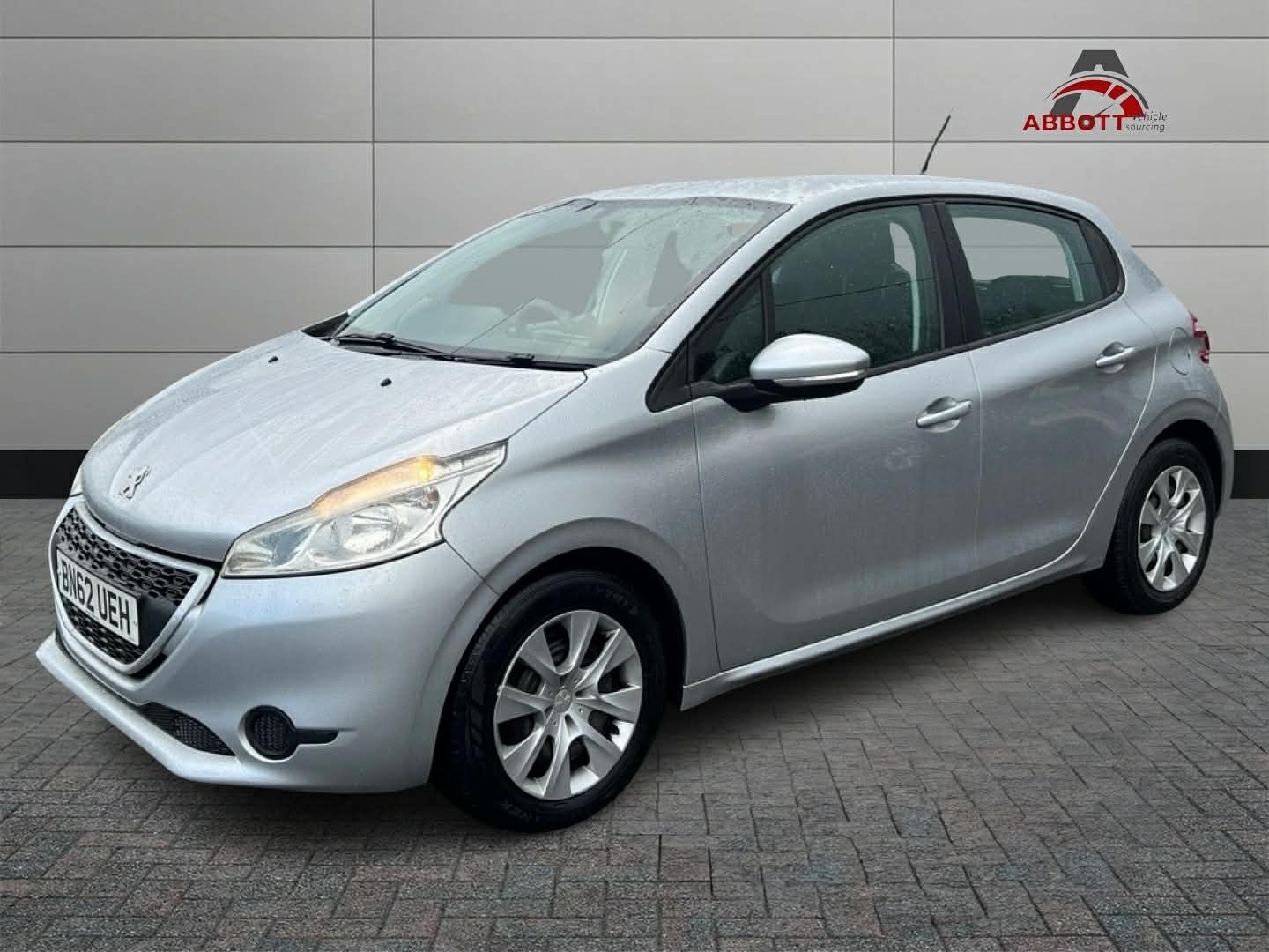 Used Peugeot 208 2012 for sale - 76864259: Photo 1