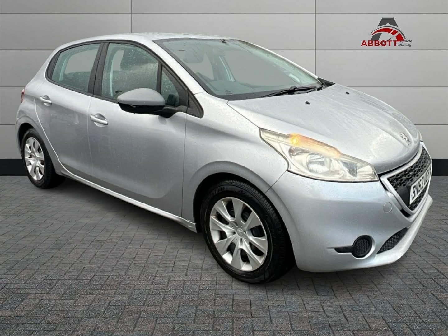 Used Peugeot 208 2012 for sale - 76864259: Photo 4