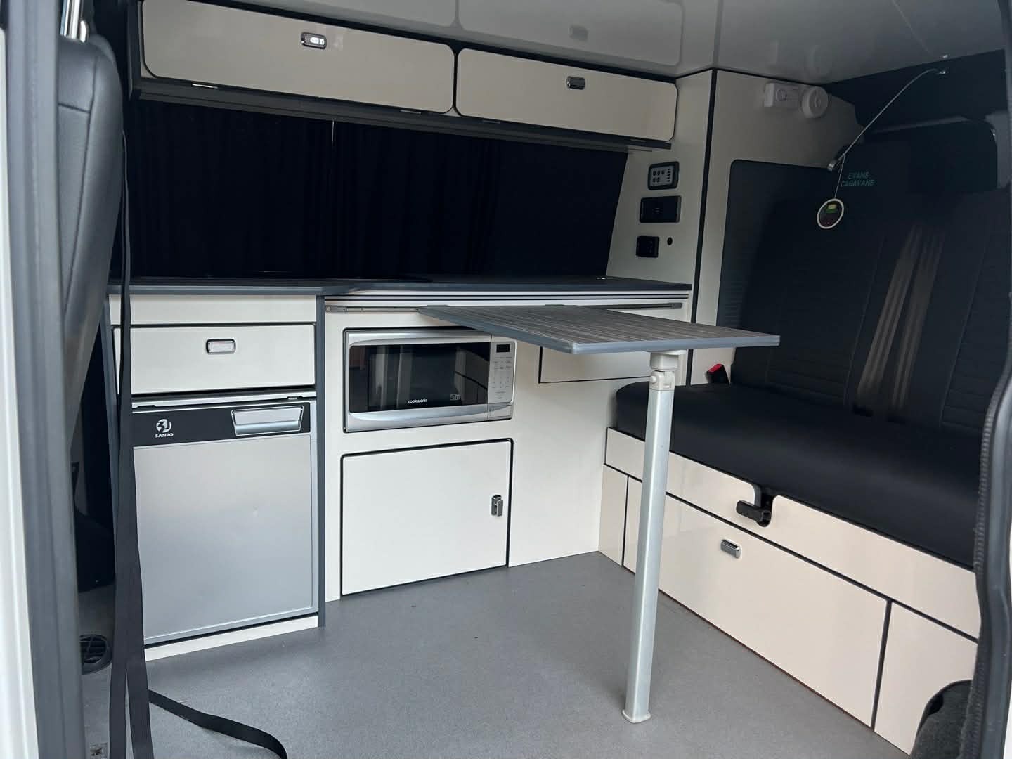 Used Volkswagen Transporter 2017 for sale - 76627398: Photo 10